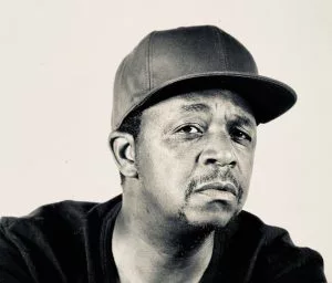 Oskido - Hater One Side (feat. Bucie)