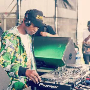 Vista & Catzico - Amagiya (feat. Distruction Boyz & Khandu Cash). Download mp3 gqom music 2018