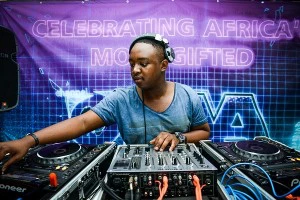Shimza - Live from Cafe Del Mar Ibiza (August 23 2018)