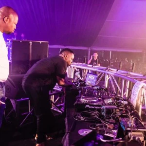 SPHEctacula & DJ Naves - Gqom Mix End Oct 2018