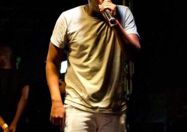 Madanon ft Babes Wodumo, Mampintsha & Dlala Thuk'zin - Usisi Oyedwa