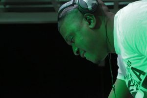 Dvine Brothers feat. Lady Zamar - Dancing (De Mogul SA Remix)