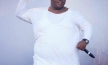 Dladla Mshunqisi Shows Off His Brand New Mercedes Benz