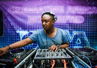Shimza - Live from Cafe Del Mar Ibiza (August 23 2018)