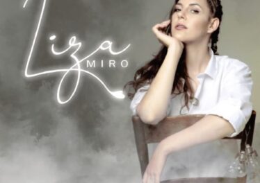 Liza Miro - DJ Call Me (feat. DJ Call Me)
