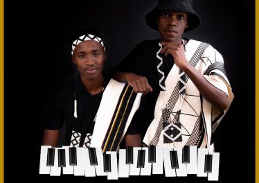 Entity MusiQ & Lil Mo - Thetha (feat. Phelokazi)