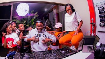 Dj Tira's Party (Rockstar Forever Edition)