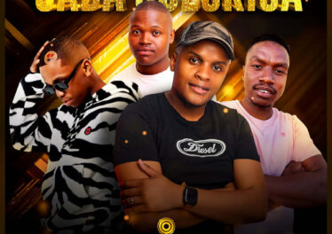 DJ Karri & Deep Saints - Saba Julukisa (feat. Mfana Kah Gogo & Spux)