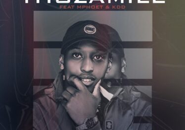 Kiddyondebeat - Thozamile (feat. Mphoet & KDD)