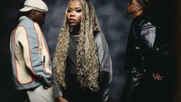 Nomfundo Moh - Ndizamshini (feat. Blaq Diamond)
