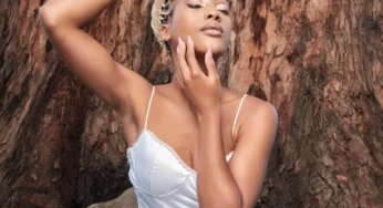 SmiloCrystal, KingTouch & Andy Keys – Iskhathi s’yahamba