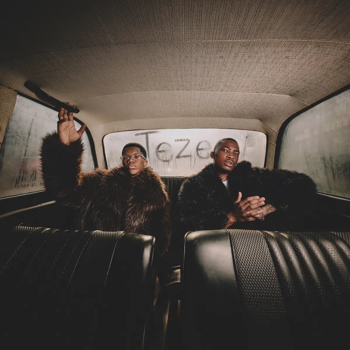 W4DE - TEZE (feat. Royal Musiq)