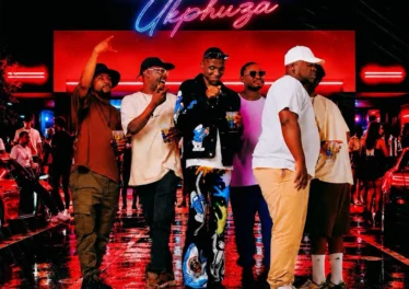 Springle - Kumnandi Ukphuza (feat. DJ Cakes, Daddy Stifler, Kandybeats & Hlonivic)