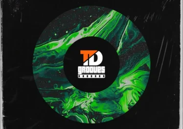 MacRonik, Sanque & Pelow Deep - Vibrations